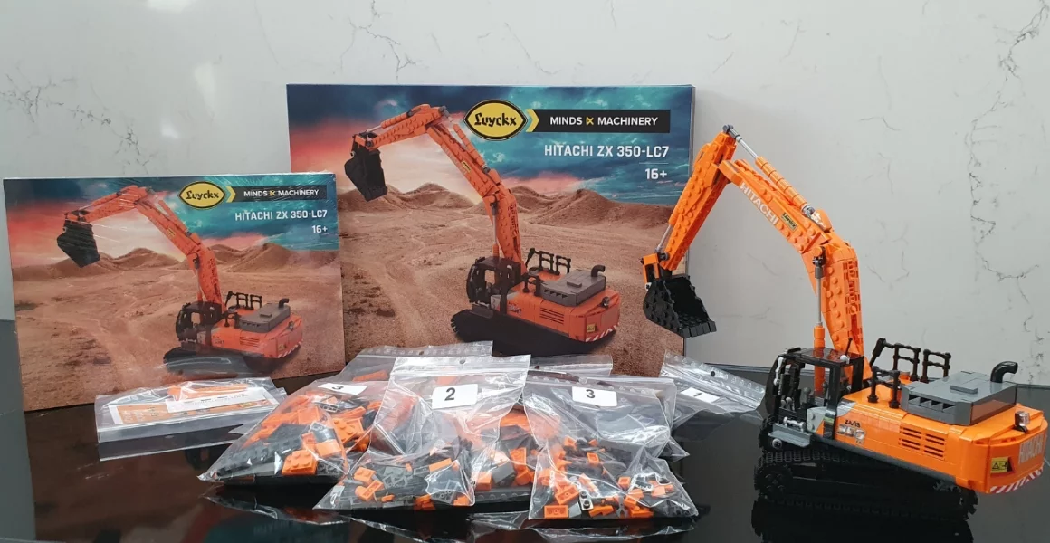 COLLECTORS ITEM: LEGO SCALE MODEL HITACHI ZX350LC-7