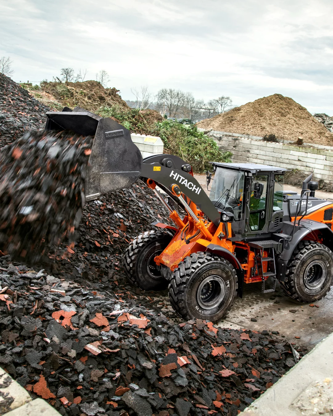 Profit now: special offers on Kubota and Hitachi machines