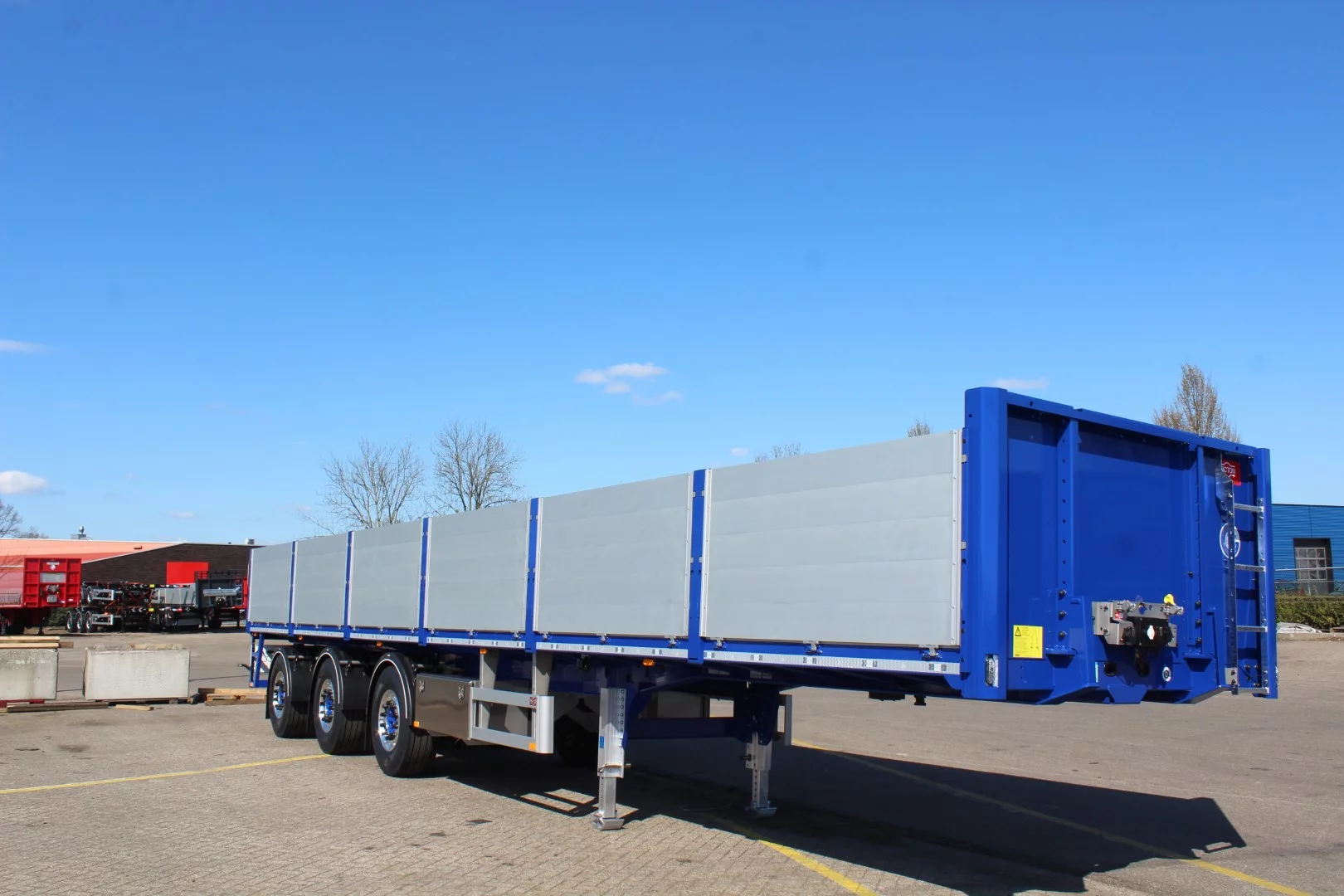 Luyckx and Pacton join forces for package deals