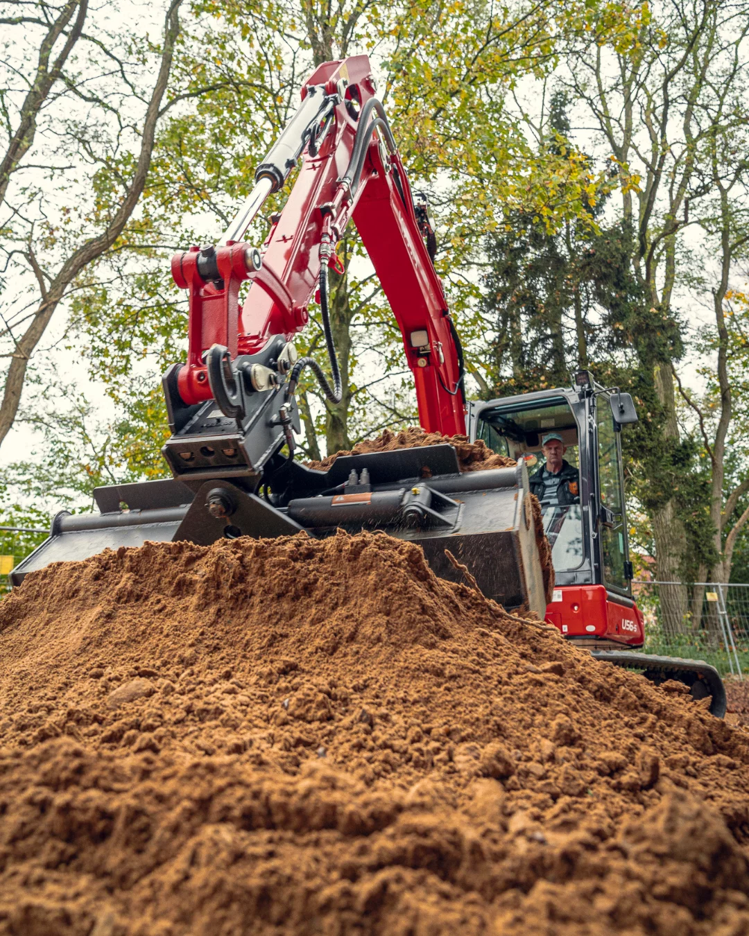 Profit now: special offers on Kubota and Hitachi machines