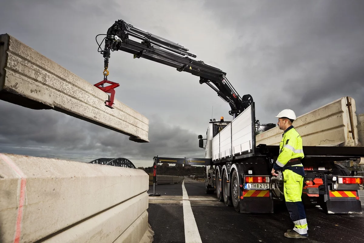 Luyckx officially announces dealership with HIAB
