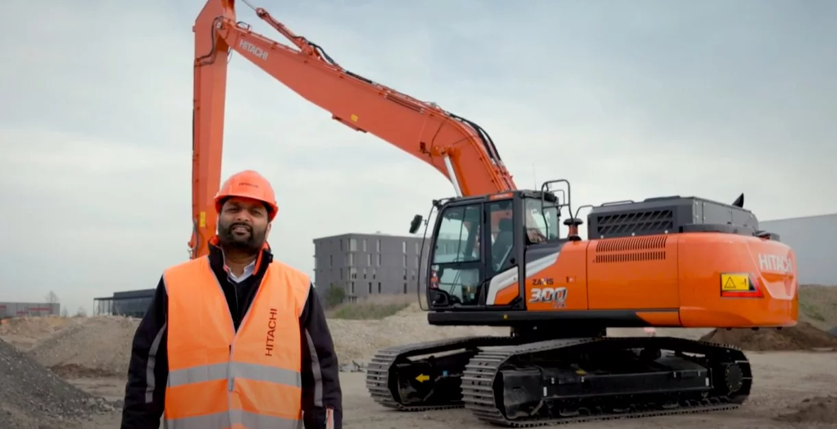 Walkaround Hitachi ZX300-7