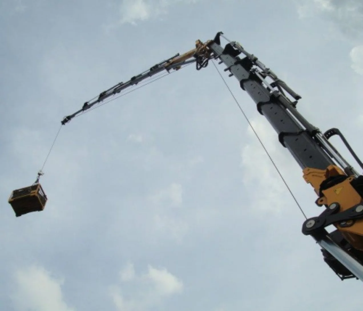 Image Effer 685 roofcrane