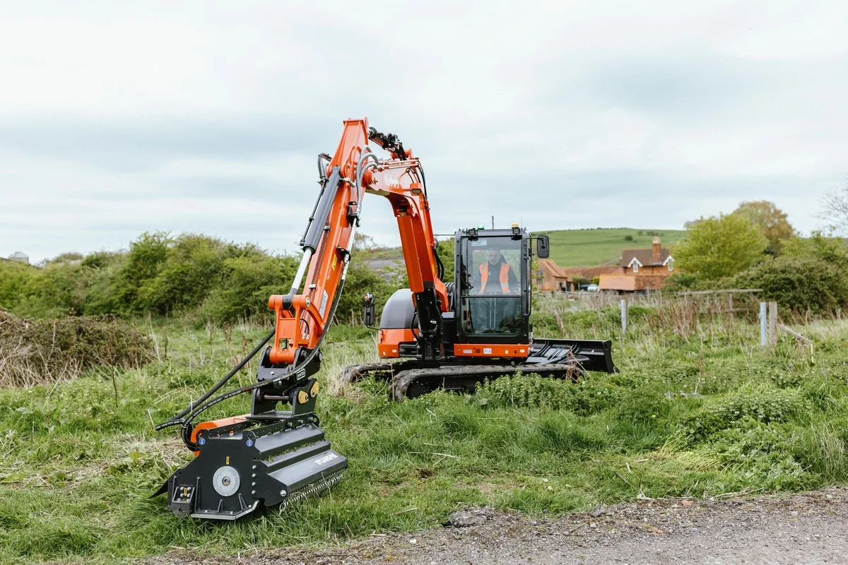 Kubota lance une midi-pelle de 8 tonnes de nouvelle génération
