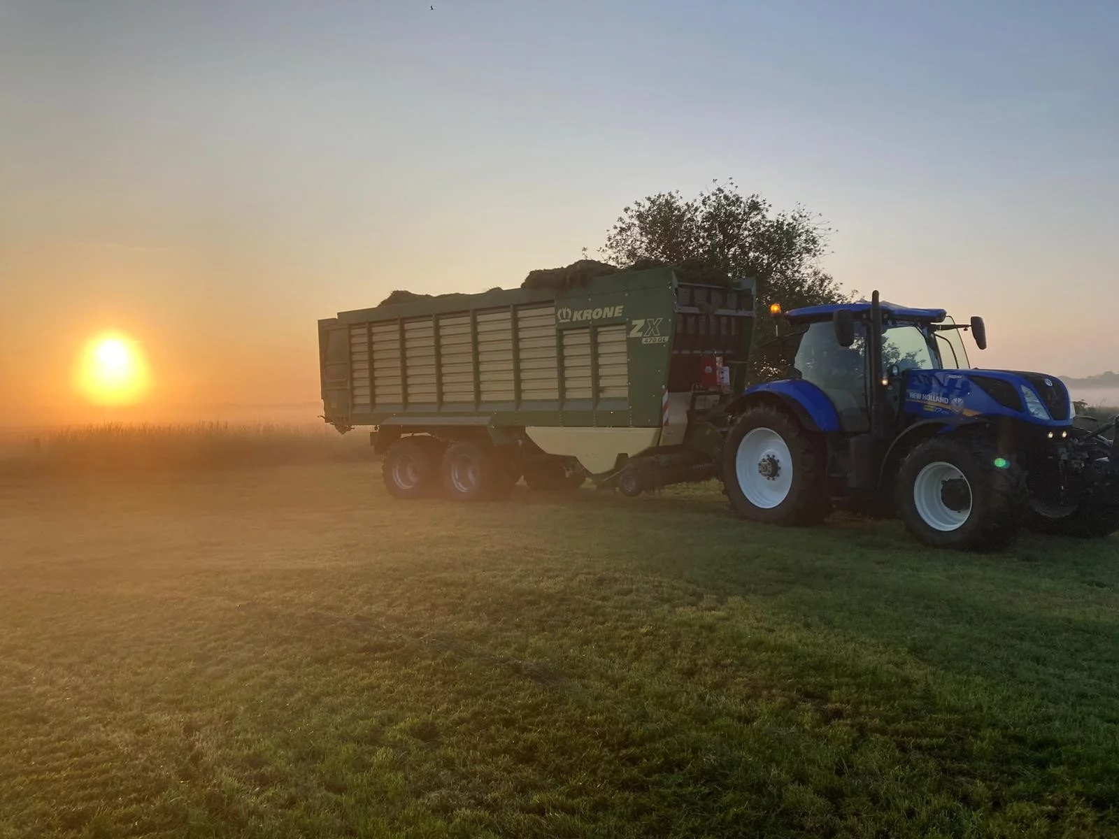 NOS AGRICULTEURS ET FACONNEURS EN PLEINE ACTION