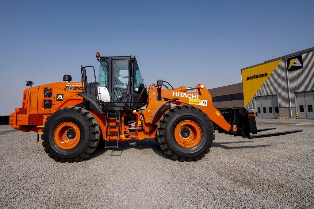 Livraison de 6 nouvelles chargeuses sur pneus ZW310 d'Hitachi chez Aertssen Machinery Services