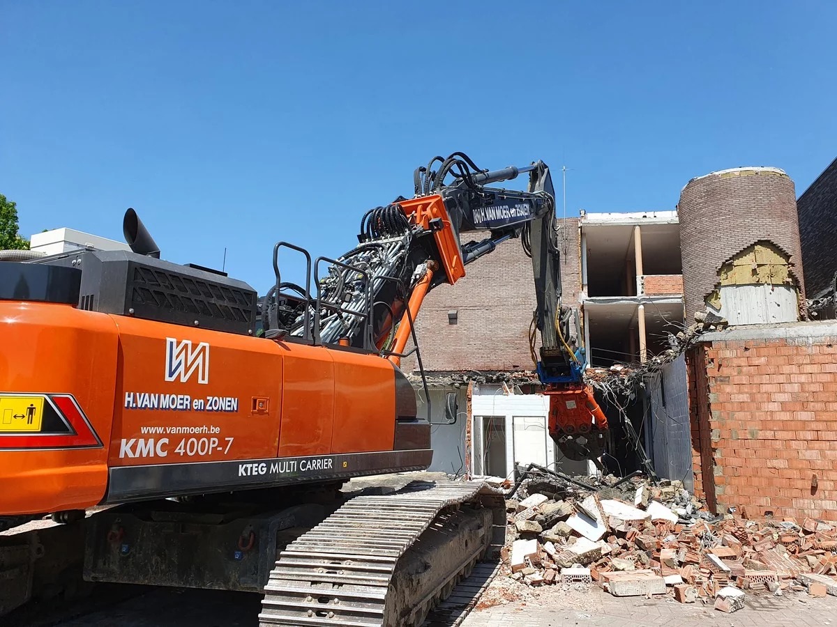 Van Moer et Fils : Machines de démolition KMC 400P