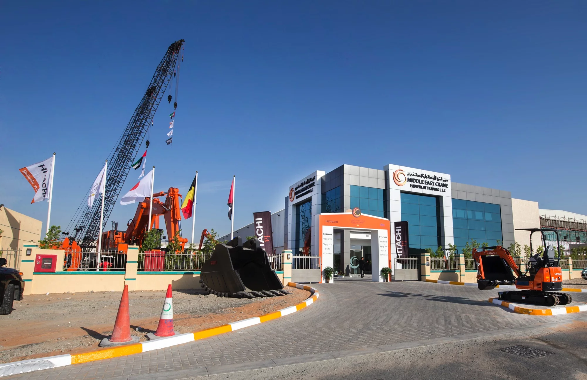 OUVERTURE des nouvelles infrastructures Middle East Crane