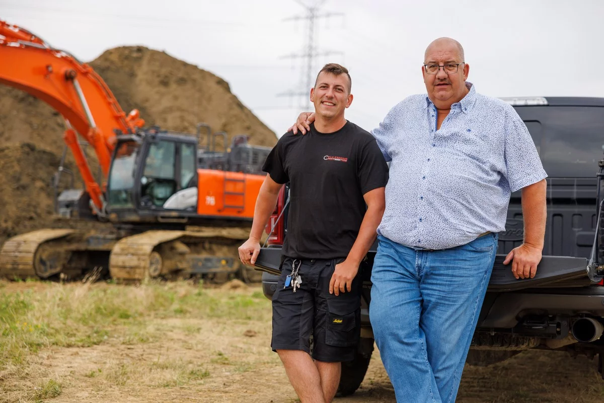 Les grandes excavatrices Hitachi de Ceulemans contribuent à la protection contre les inondations