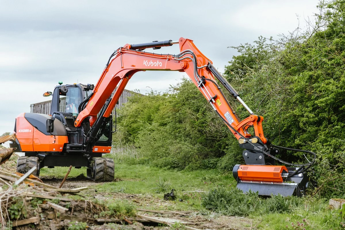 Kubota lance une midi-pelle de 8 tonnes de nouvelle génération