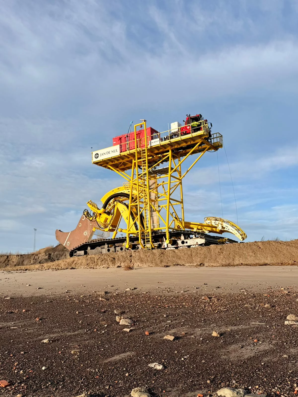 Luyckx intègre un PistenBully et un système de commande de machine sur la trancheuse de câbles Sunfish de Jan De Nul