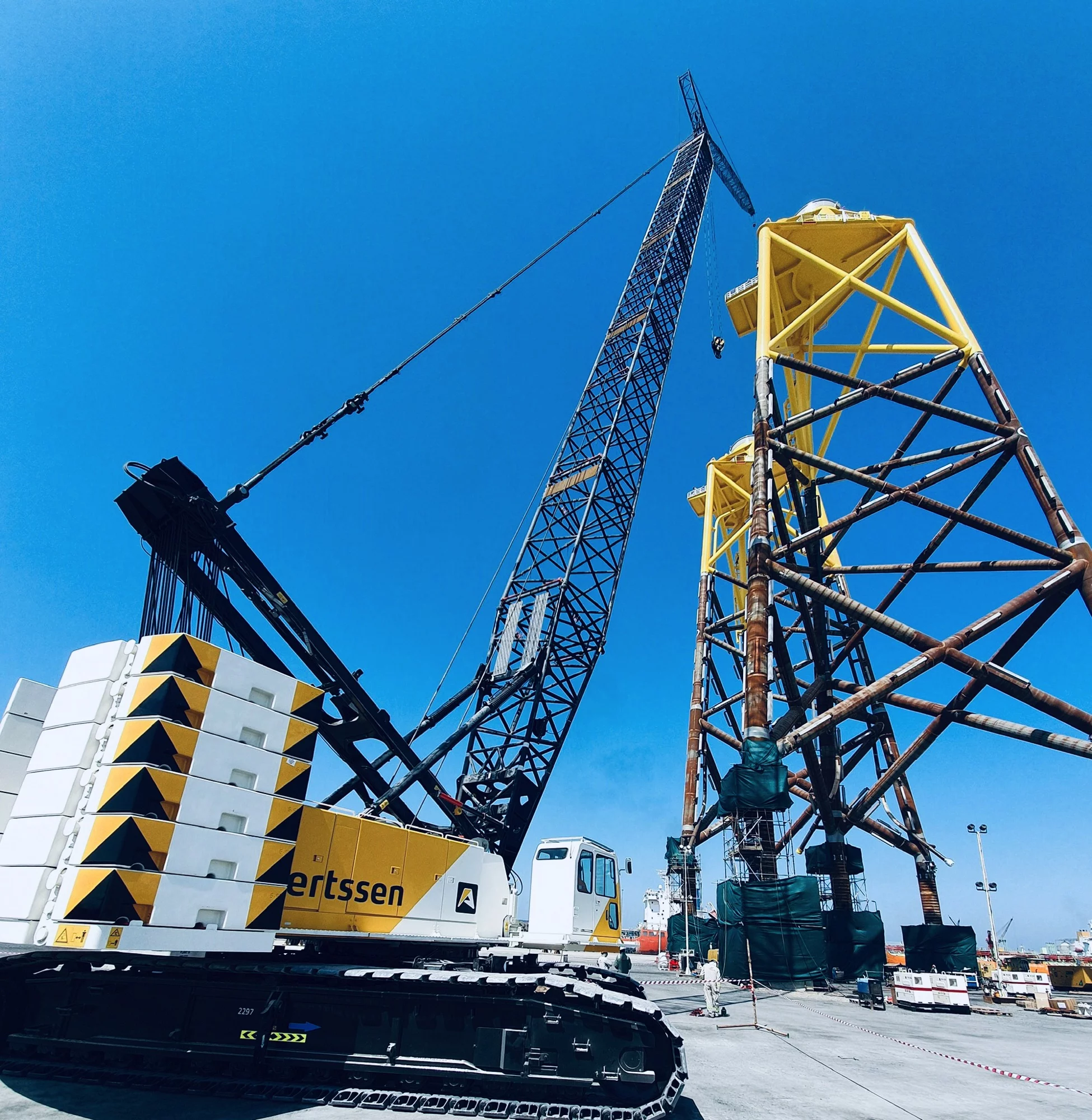 Deux grues à câble HSC SCX2800 pour Aertssen Machinery Services UAE