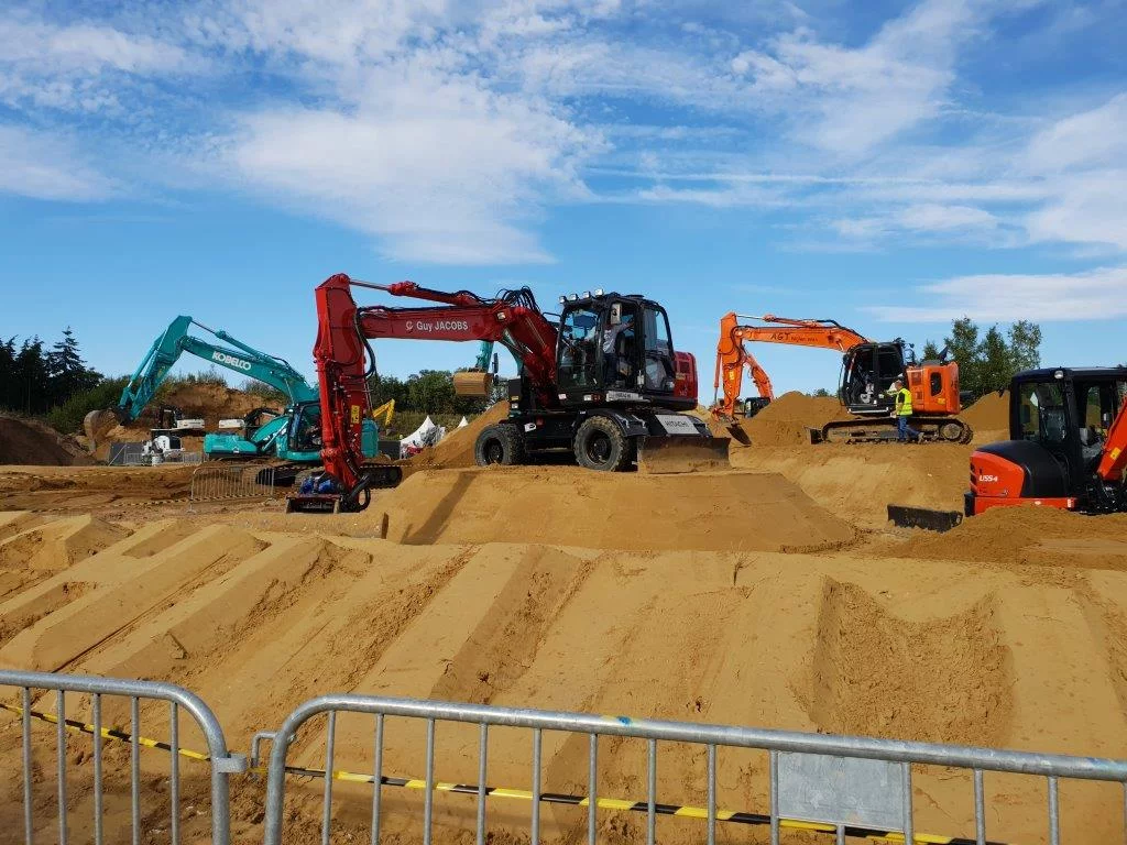 Guy Jacobs en final de le #excavatorhero2021 ?