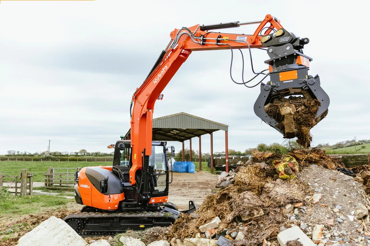 Kubota lance une midi-pelle de 8 tonnes de nouvelle génération