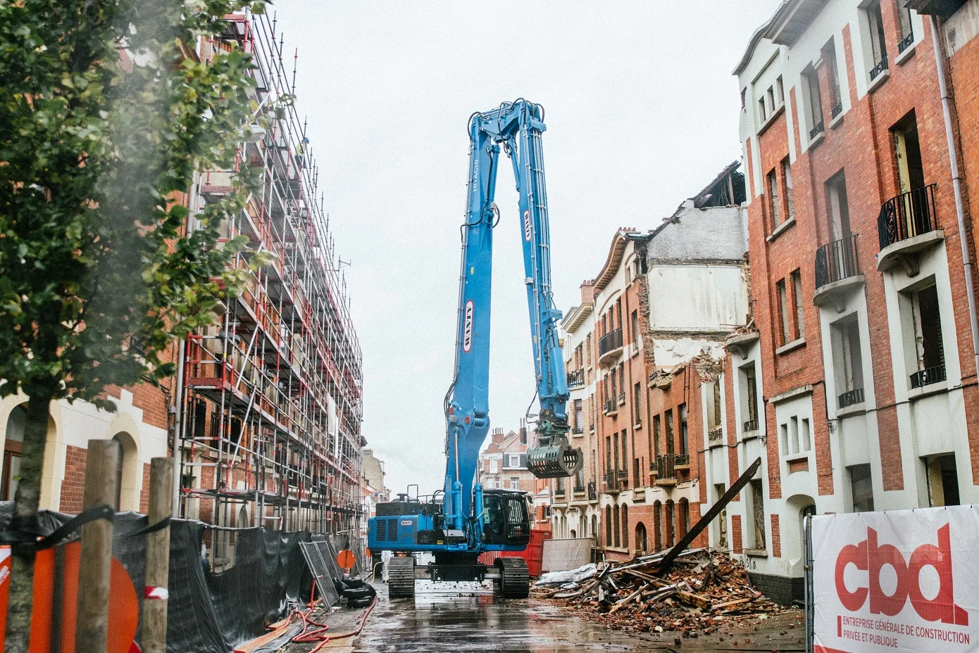 Luyckx levert Hitachi ZX490LCH-6 STC HRD sloopkraan aan Wanty