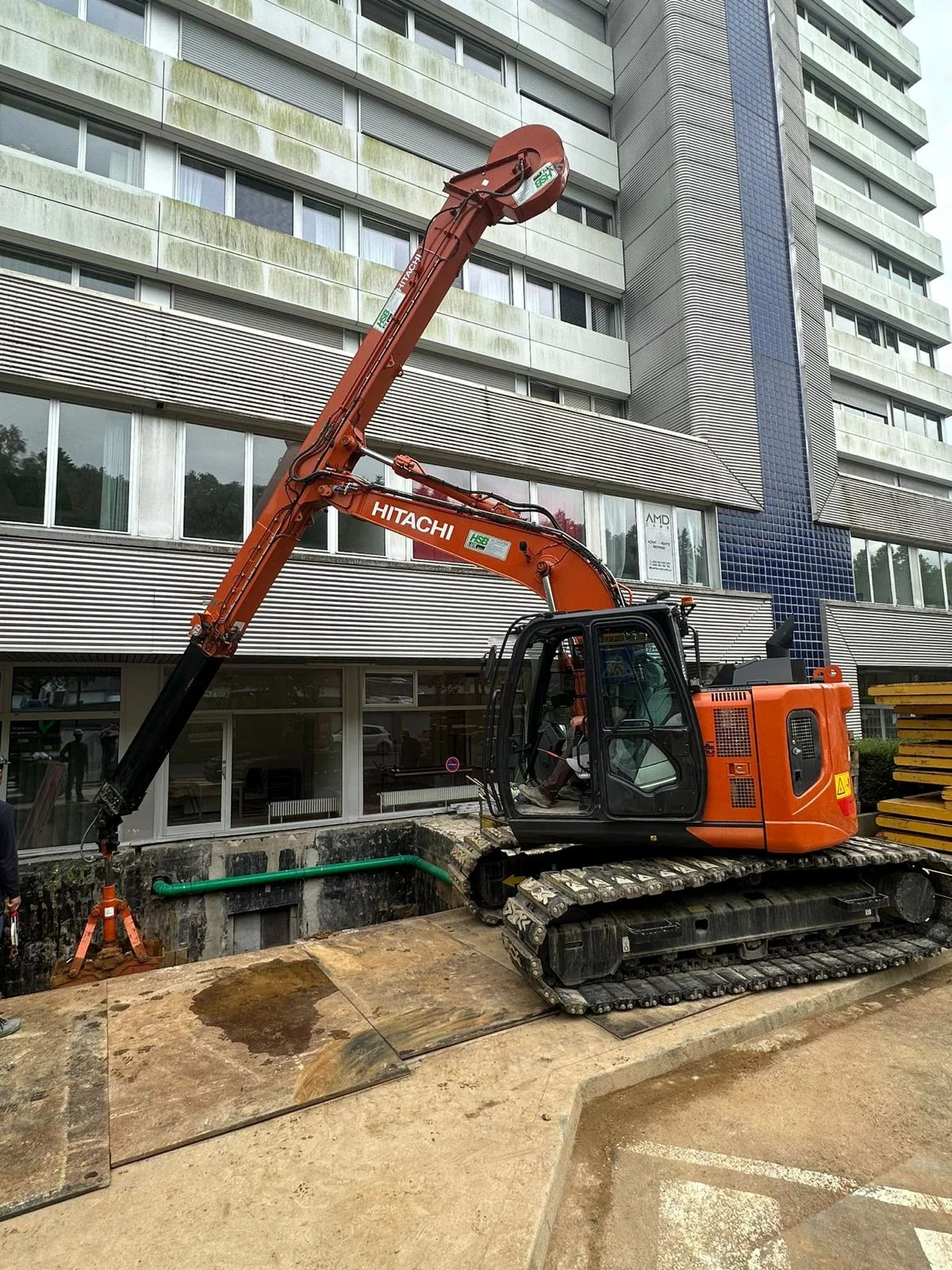 HSB Rental ZX135 CTA werf Luxemburg stad