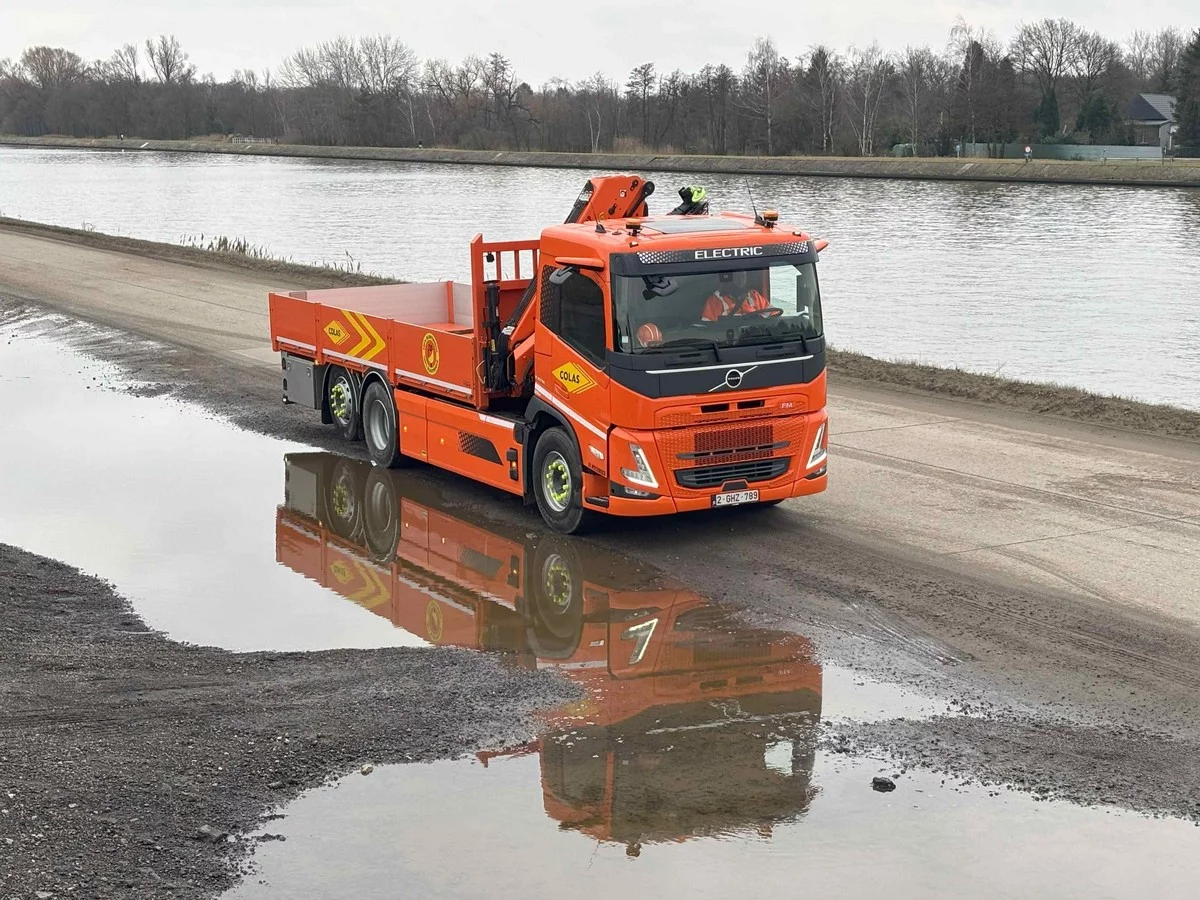 Colas Belgium neemt eerste Volvo FM Electric in gebruik