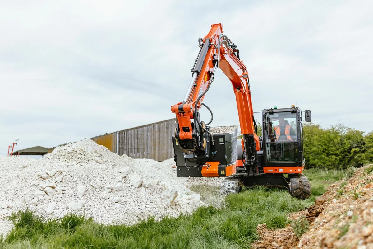 Kubota lanceert nieuwe generatie minigraafmachine van 8 ton