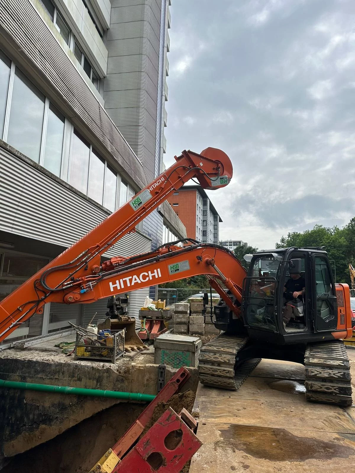 HSB Rental ZX135 CTA werf Luxemburg stad