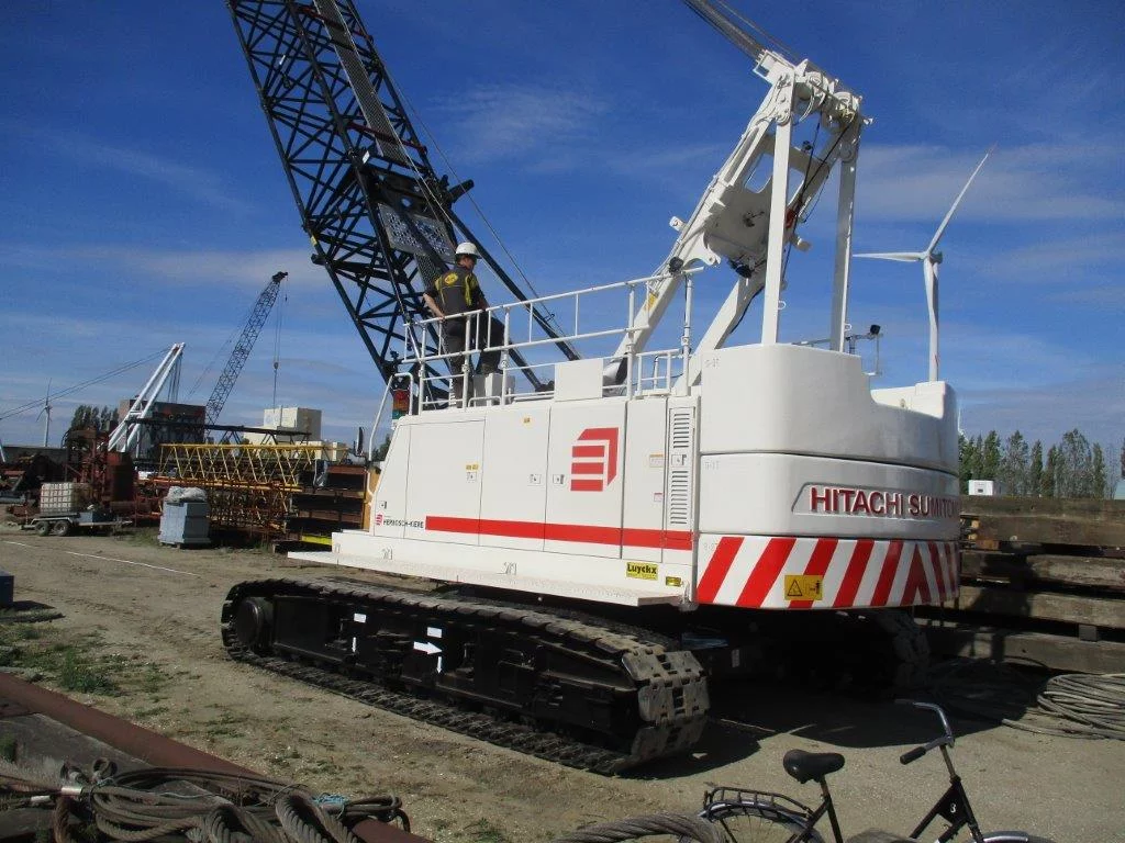 HERBOSCH-KIERE breidt haar vloot uit met twee nieuwe Hitachi-Sumitomo kranen