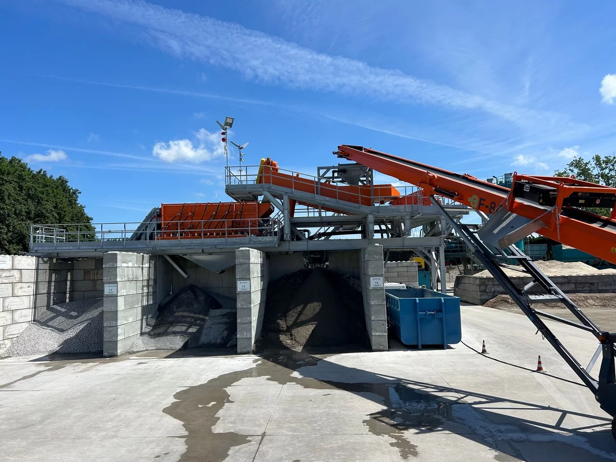 Geeroms Wegenbouw presenteert nieuwe wasinstallatie voor productie hoogwaardig gerecycleerde granulaten