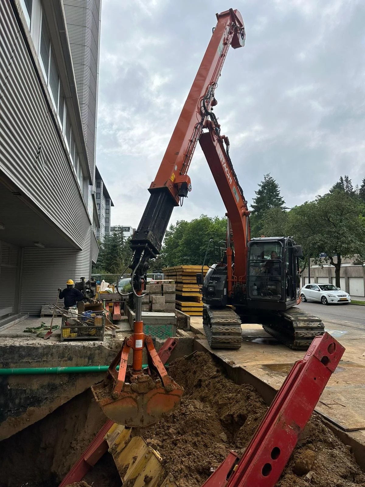 HSB Rental ZX135 CTA werf Luxemburg stad