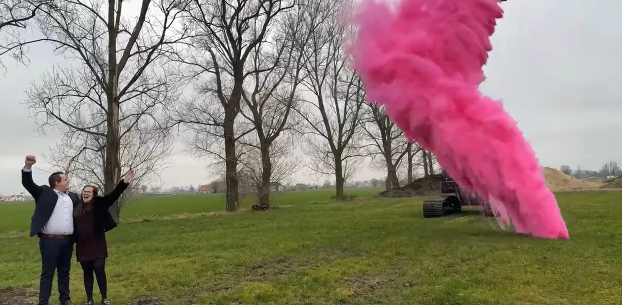 Gender reveal Hitachi ZX210-7