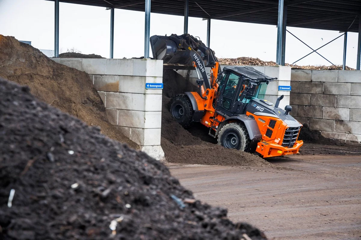 Nieuwe Hitachi wiellader ZW160-7