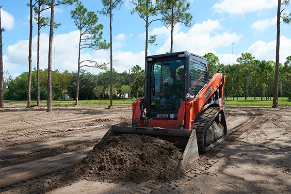 Kubota opent nieuwe skid-steer loader fabriek in Amerika