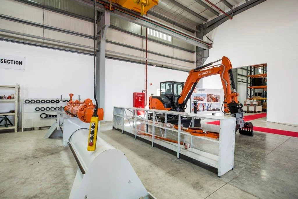 OPENING nieuwe bedrijfsgebouwen Middle East Crane