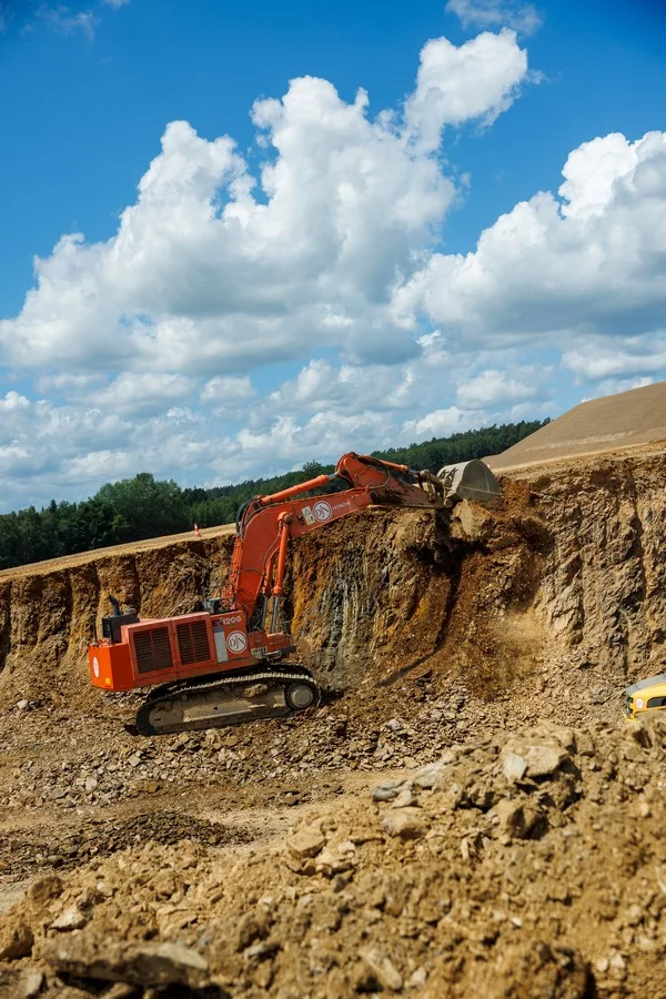 Jan De Nul zet nieuwe Hitachi ZX690LCH-7 in in België