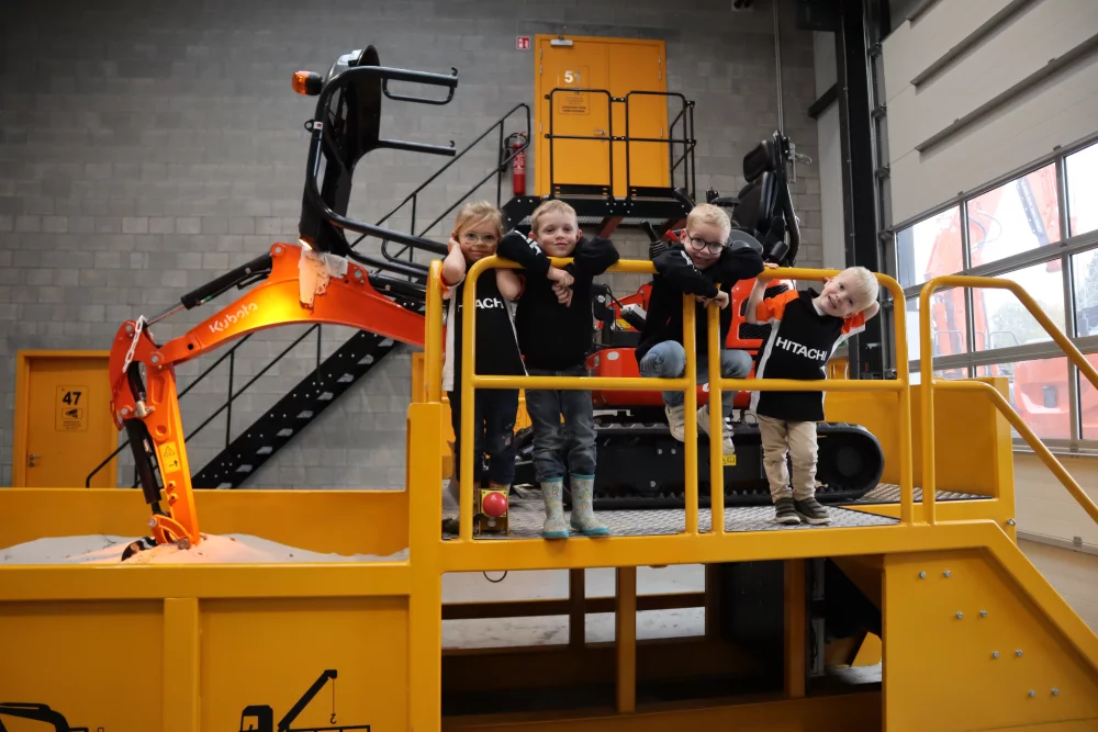 LX Kids container